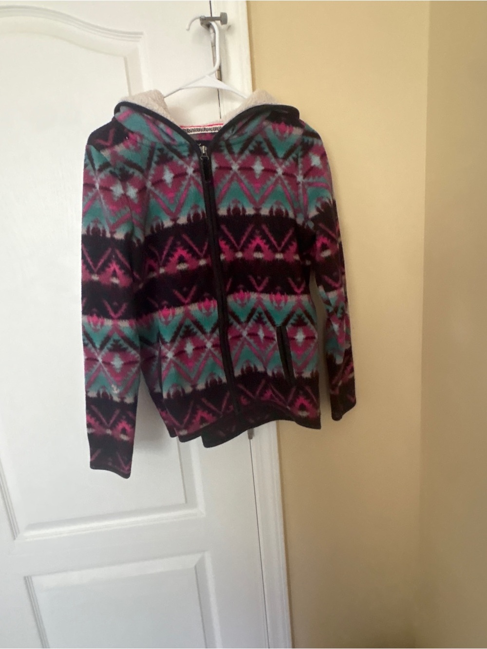 American Eagle Aztec Zip Uo Sherpa Fleece Hoodie